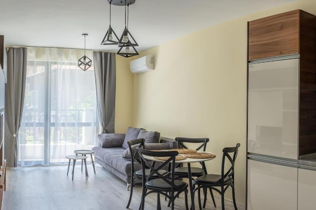 La Familia Apartments Βάρνα Εξωτερικό φωτογραφία
