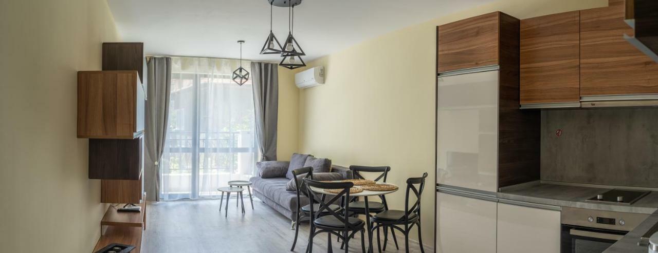 La Familia Apartments Βάρνα Εξωτερικό φωτογραφία