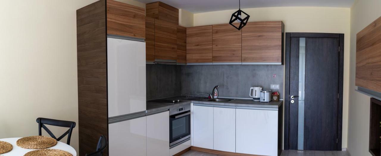 La Familia Apartments Βάρνα Εξωτερικό φωτογραφία