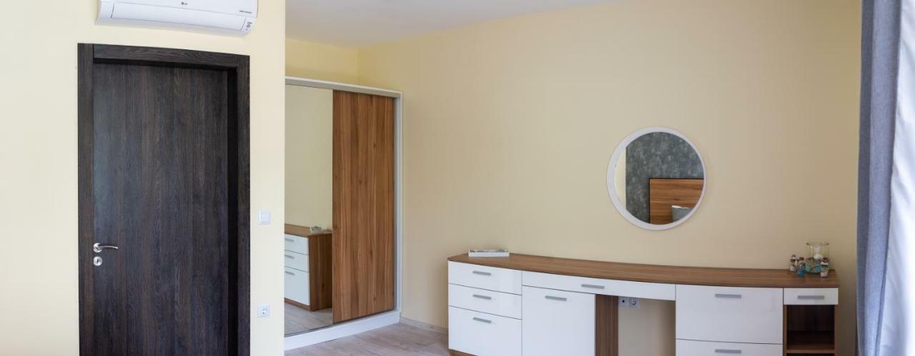 La Familia Apartments Βάρνα Εξωτερικό φωτογραφία