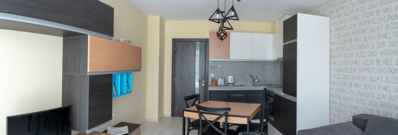 La Familia Apartments Βάρνα Εξωτερικό φωτογραφία