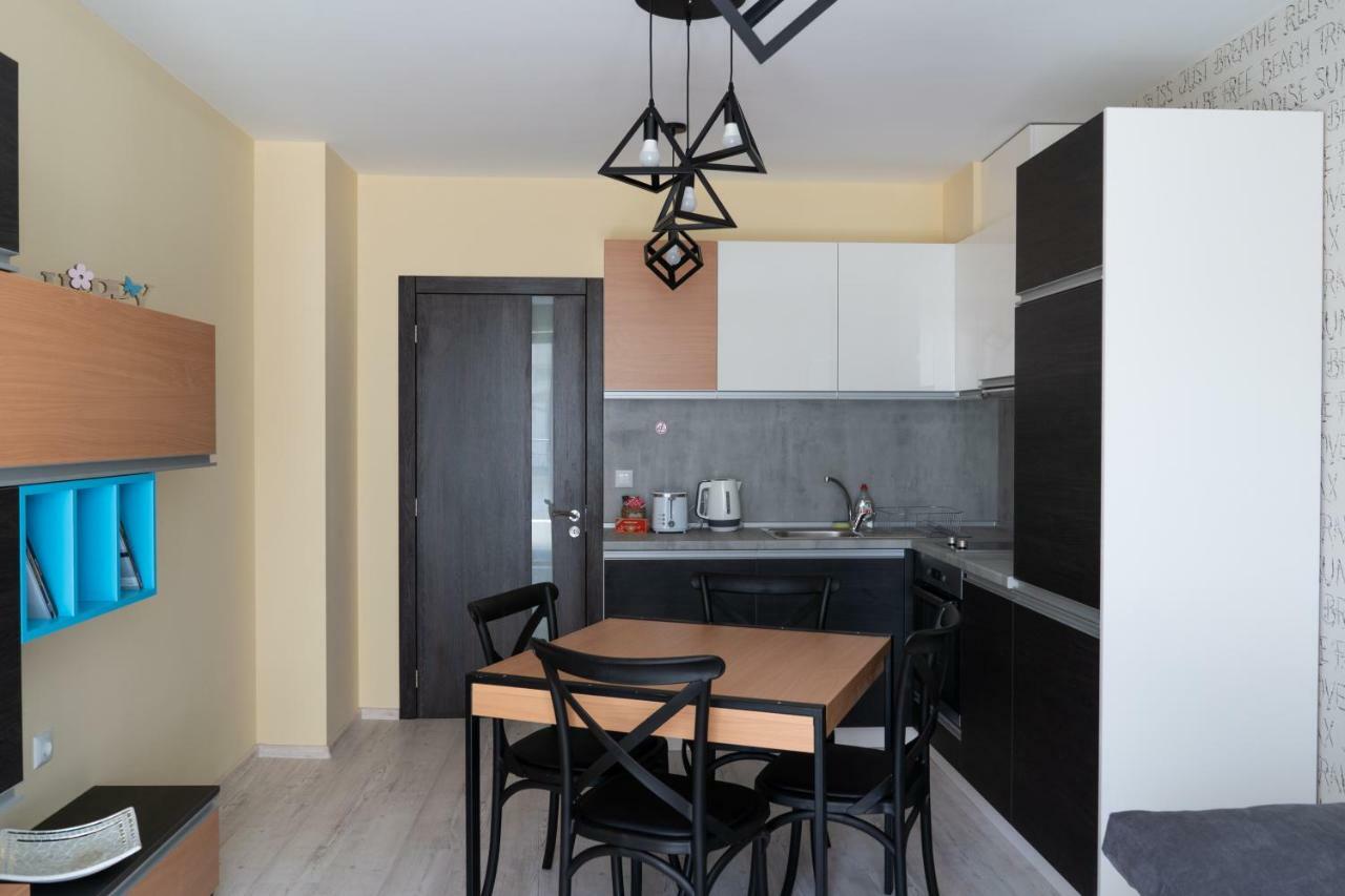 La Familia Apartments Βάρνα Εξωτερικό φωτογραφία