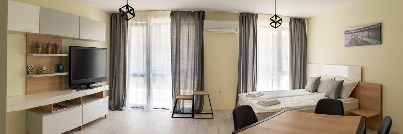 La Familia Apartments Βάρνα Εξωτερικό φωτογραφία