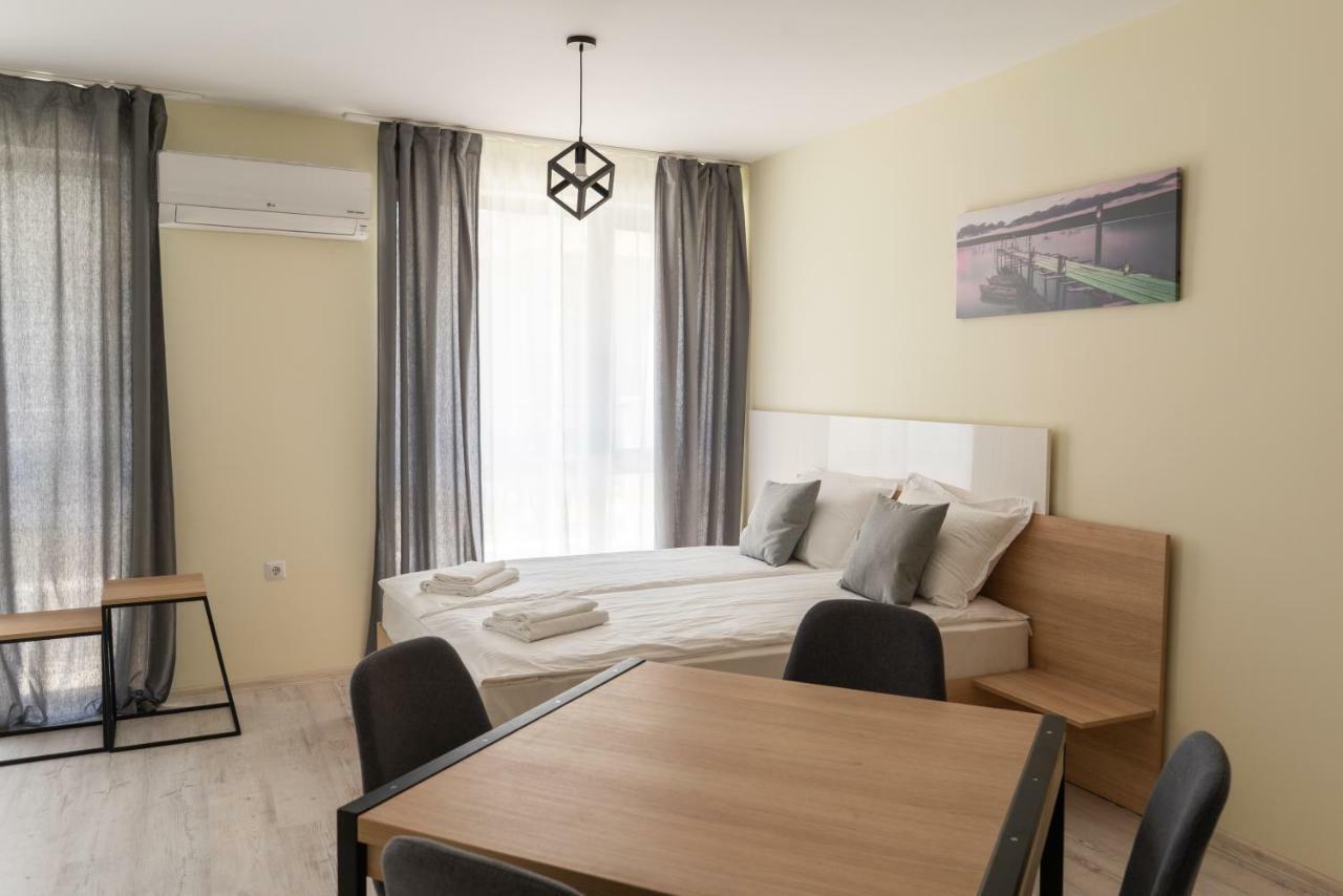 La Familia Apartments Βάρνα Εξωτερικό φωτογραφία