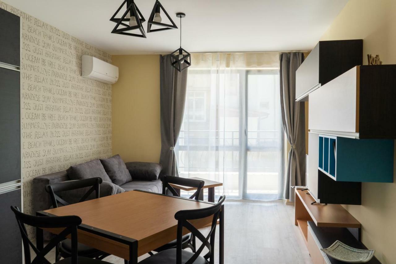 La Familia Apartments Βάρνα Εξωτερικό φωτογραφία